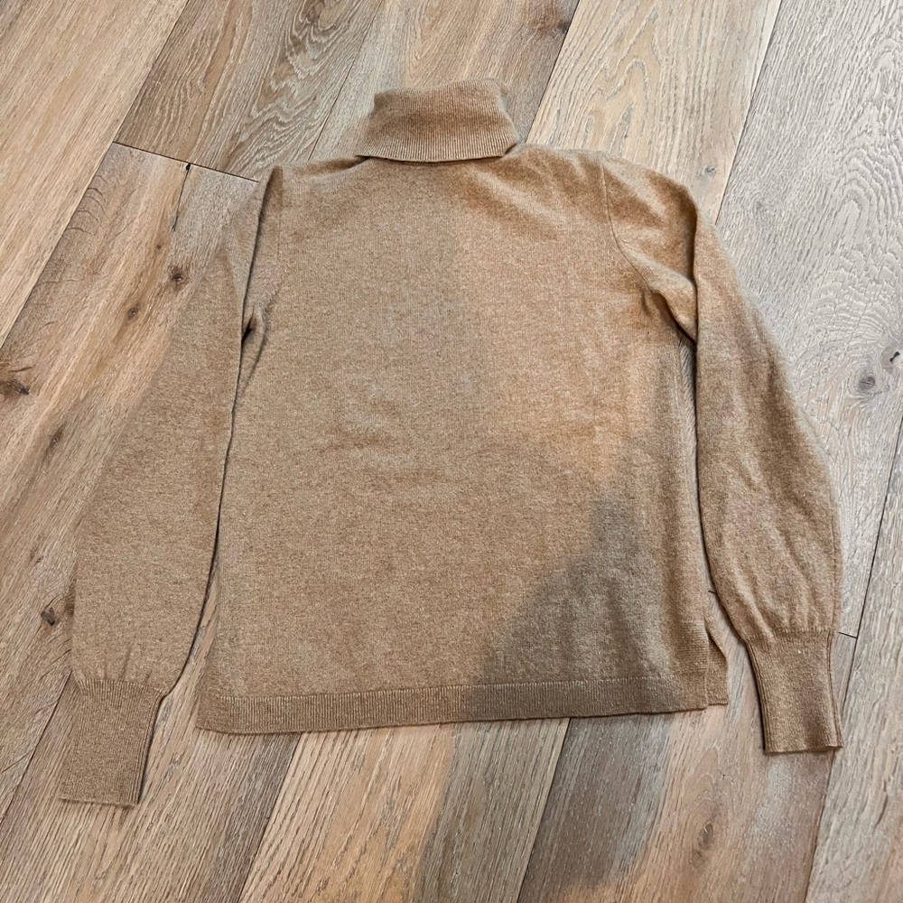 100% cashmere J Crew turtleneck sweater